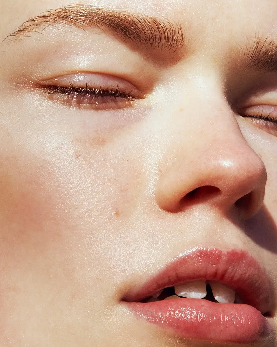 Marta Bevacqua 金色柔光梦幻人像摄影作品